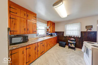 3113 17th, Columbus - 5