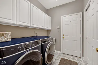 1720 Bentbrook Drive, Avon - 21
