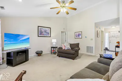 320 E Quail Wood Lane, Westfield - 7