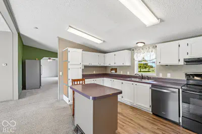 681 W County Road 1000 S, Clayton - 18