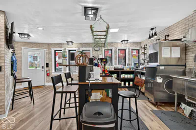 1530 A Street, Elwood - 10