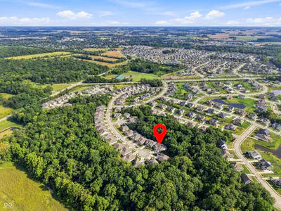 11162 Cliffside Drive, Fortville - 98