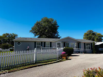 312 W Lou Lane, Greensburg - 3
