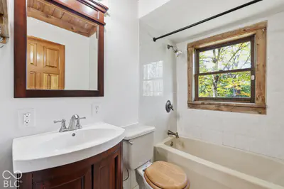 16030 Connecticut Avenue, Fortville - 24