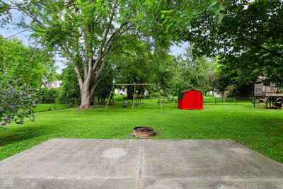 415 Meadowview Lane, Greenwood - 40