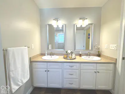 705 S Mossberg Court, Greensburg - 22