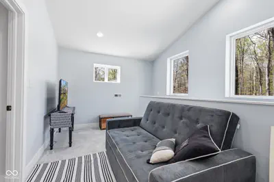 8446 Parkview Drive, Rockville - 44