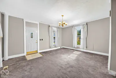 618 S Poplar Street, Seymour - 52