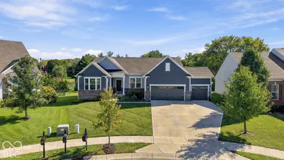 9694 Summer Hollow Drive, Fishers - 45