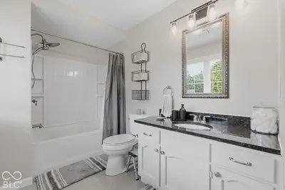 18 Sherry Court, Carmel - 29