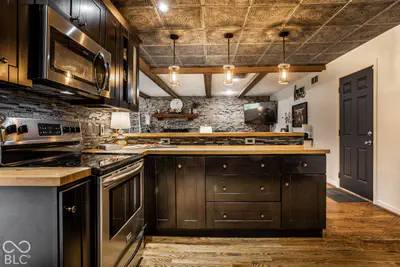 4599 E County Road 150 N, Avon - 12