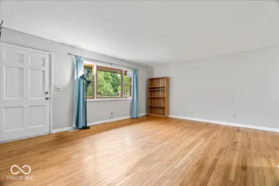8016 Chiltern Drive, Indianapolis - 17