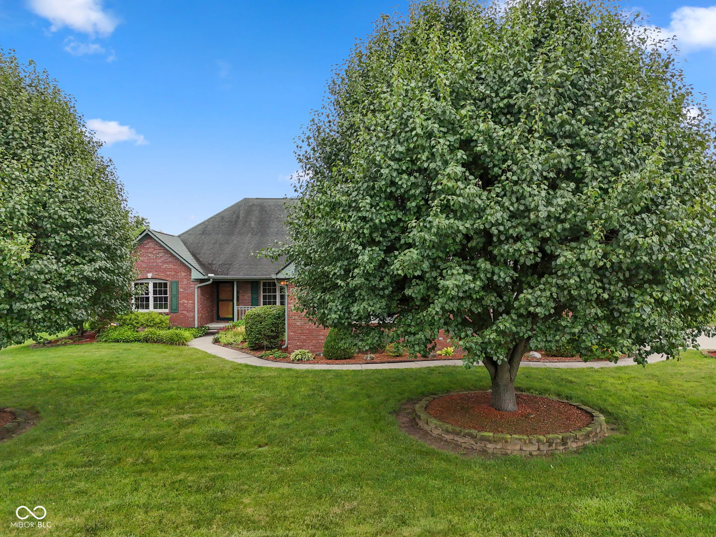 105 Woodfield Green, Danville