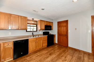8919 Country Walk Drive, Indianapolis - 15