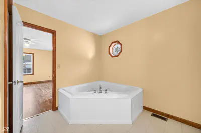 923 Washington Street, Hope - 37