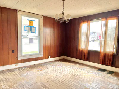 310 S Pleasant Street, Edinburgh - 20