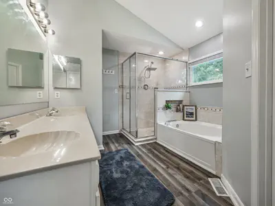 909 Farmview Lane, Carmel - 26