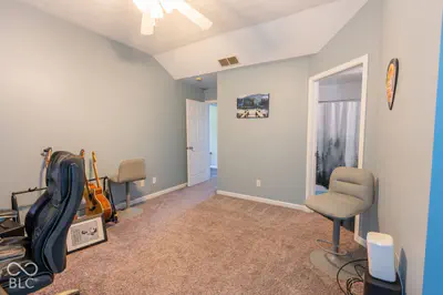2230 Roaming Hills Drive, Richmond - 24