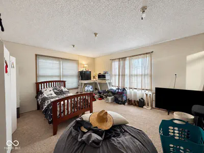 894 Lincoln Heights Drive, Martinsville - 53