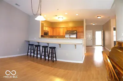 4293 Washington Boulevard, Plainfield - 7
