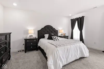 4724 White Willow Way, New Palestine - 29
