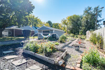 250 E Pleasant Run Parkway North Drive, Indianapolis - 33