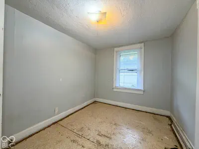 101 Monroe Street, Indianapolis - 18