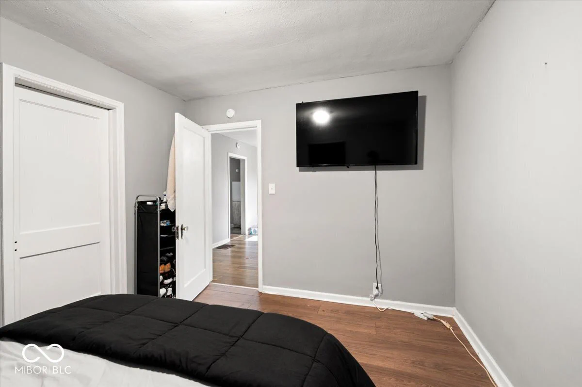 5118 Sandhurst Drive, Indianapolis