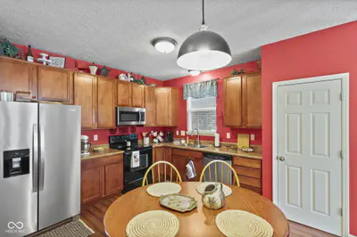 1381 Brookway Drive, Avon - 5