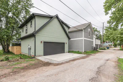 1306 Saint Clair Street, Indianapolis - 66