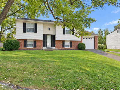 9033 Caminito Court, Indianapolis - 2