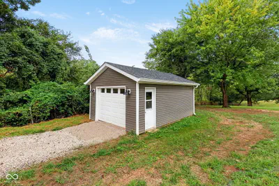 1201 N State Road 157, Bloomfield - 41