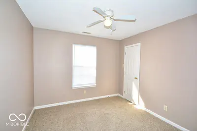 4537 Connaught East Drive, Plainfield - 19