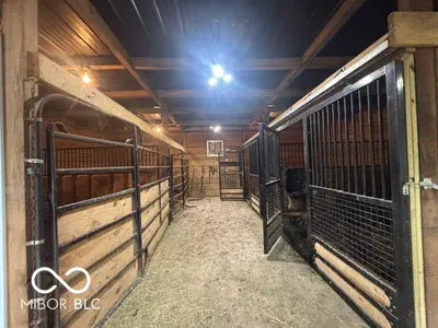 300 W Oregon Church Road, Terre Haute - 41