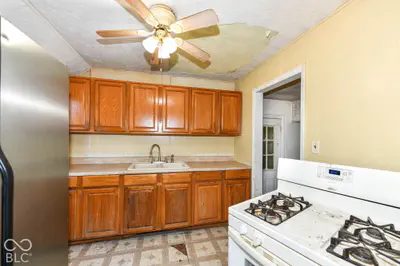 2521 E 5th Street, Anderson - 6