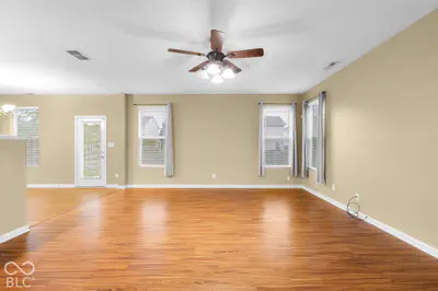 2322 Middle View Drive, Columbus - 12