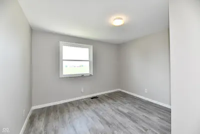 1075 600, Greenfield - 20