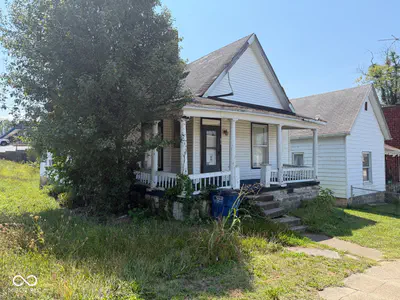 702 15th Street, Bedford - 2