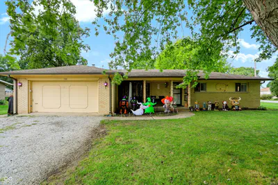 166 Altum Court, Bargersville