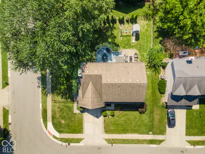 1067 Arlington Court, Carmel - 48