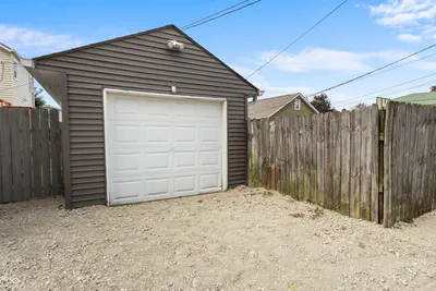 113 S 8th Avenue, Beech Grove - 24