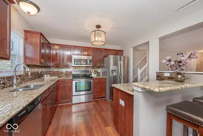 11888 Geyser Court, Fishers - 9