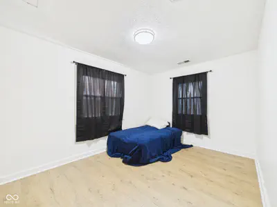 210 27th Street, Elwood - 16