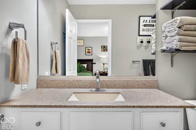 831 Sarasota Drive, Seymour - 33
