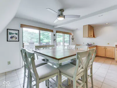 6250 Grosbeak Court, Nineveh - 44
