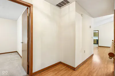 7238 Hearthstone, Indianapolis - 25