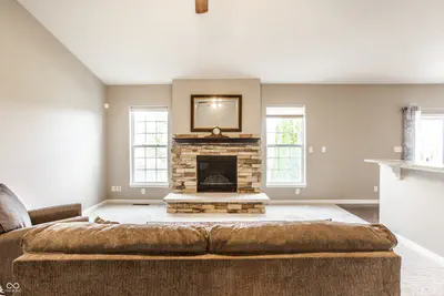 13848 Fieldcrest Drive, McCordsville - 10