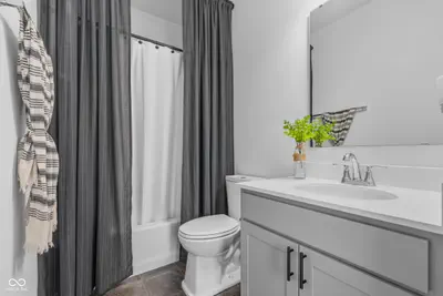 6939 Pickett Place, Carmel - 47