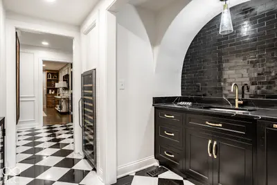 7951 Meridian Hills Lane, Indianapolis - 22