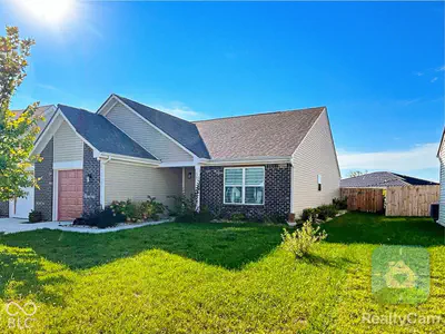 627 Derek Lane, Trafalgar - 4